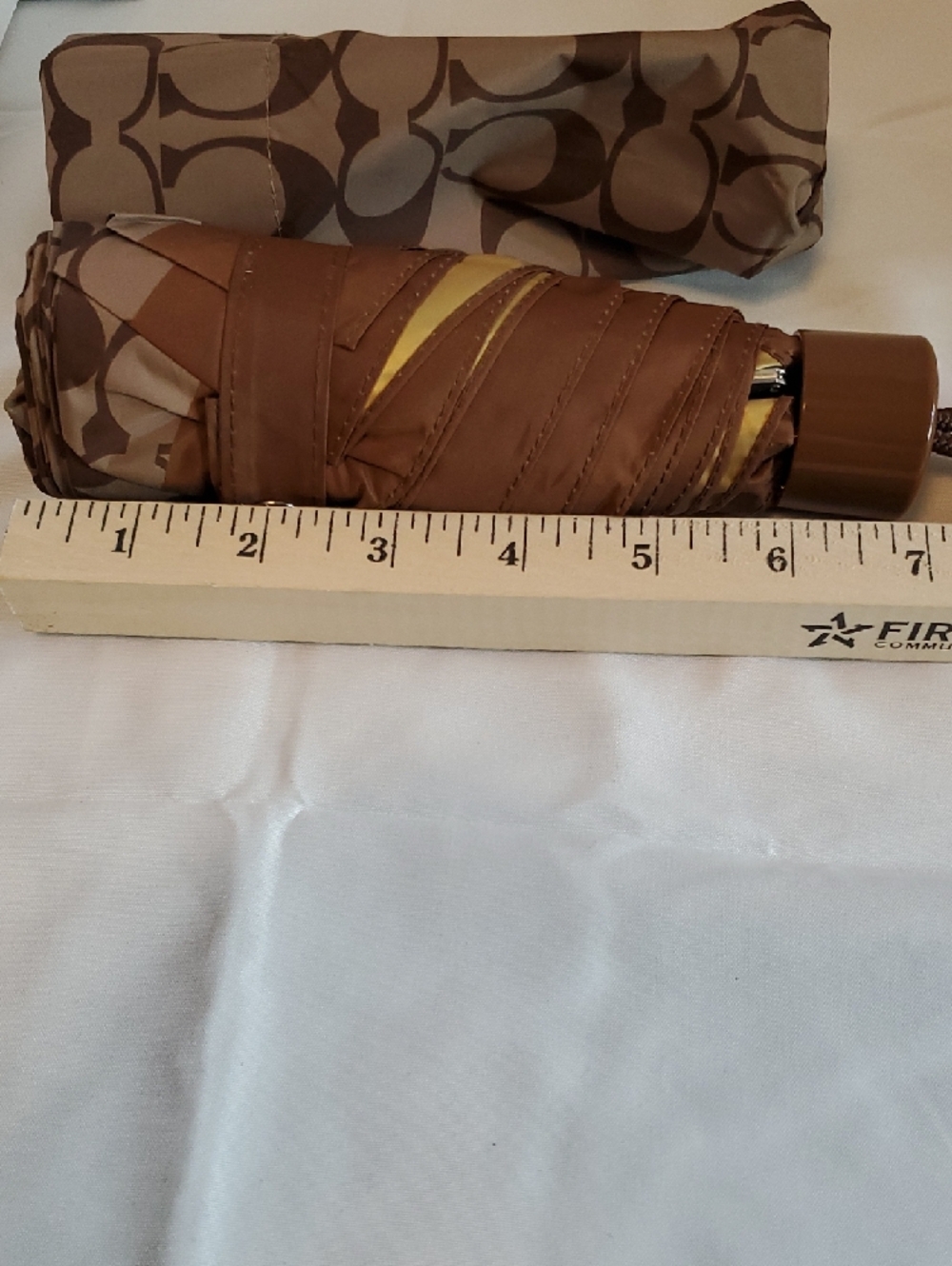 Coach Brown Signature Compact Umbrella - Picture 9 of 10